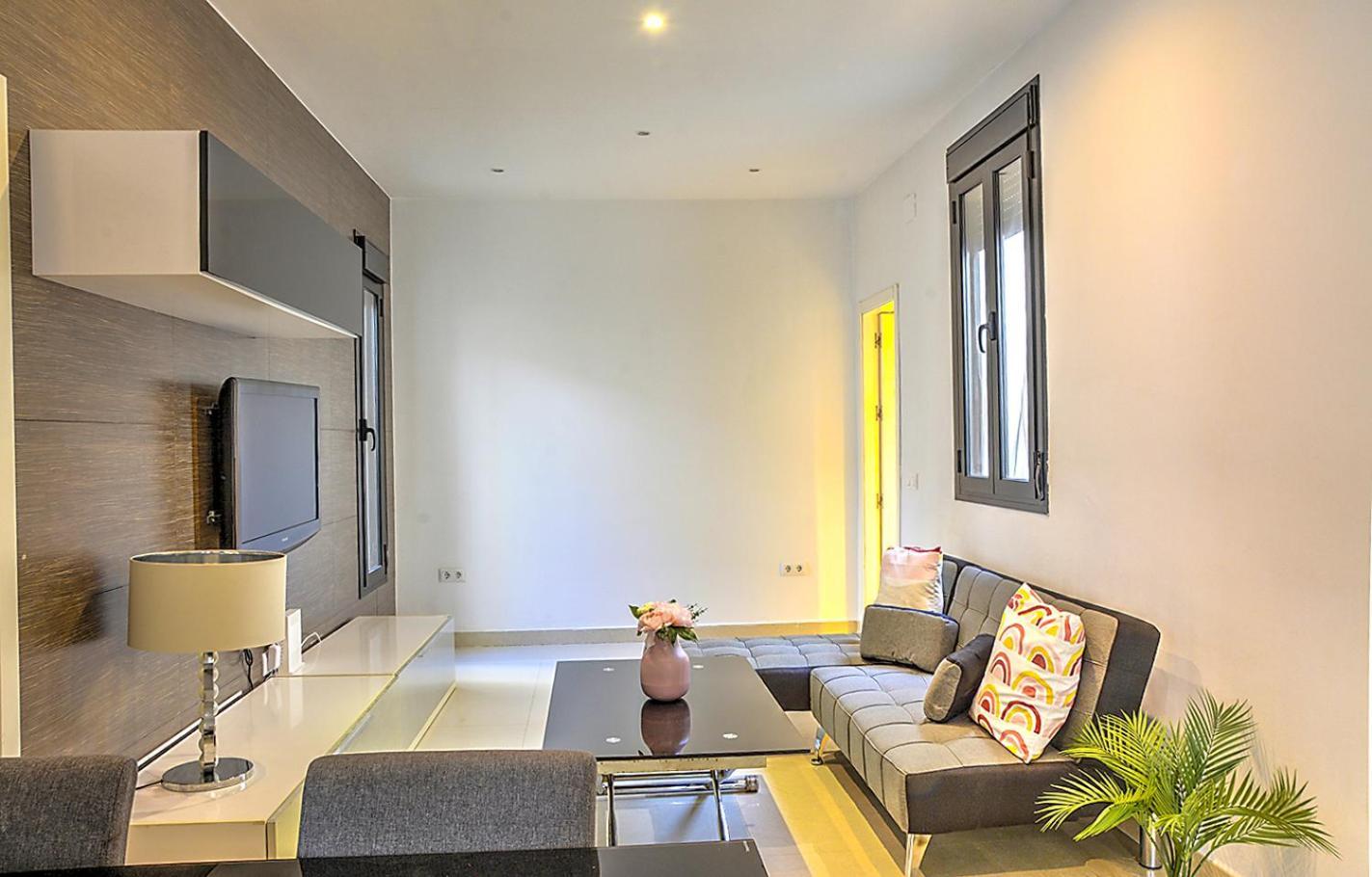 Deluxe Family House Apartment Seville Exterior photo